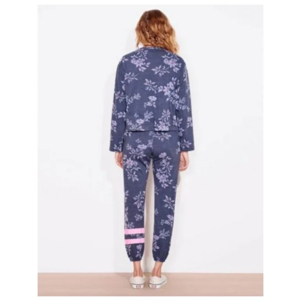 NWT Sundry Dark Floral Sweatshirt Size 3 = Large & Sweatpants Size 2 = Medium